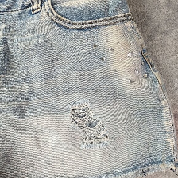 Est 1946 Womens Distressed Raw Hem Denim Jean Shorts‎ Size 6 Light Wash Casual - Picture 7 of 12